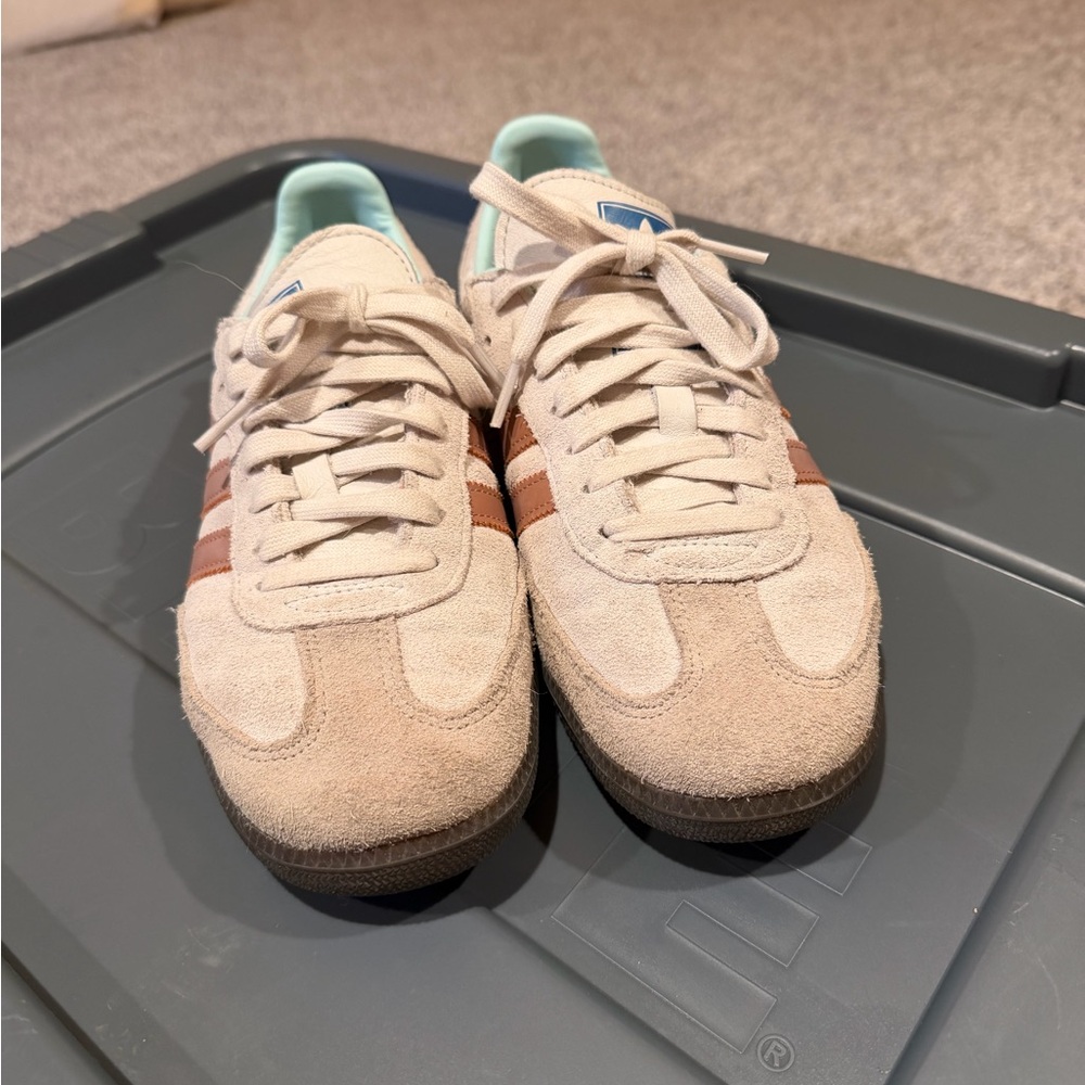 Adidas Sambas